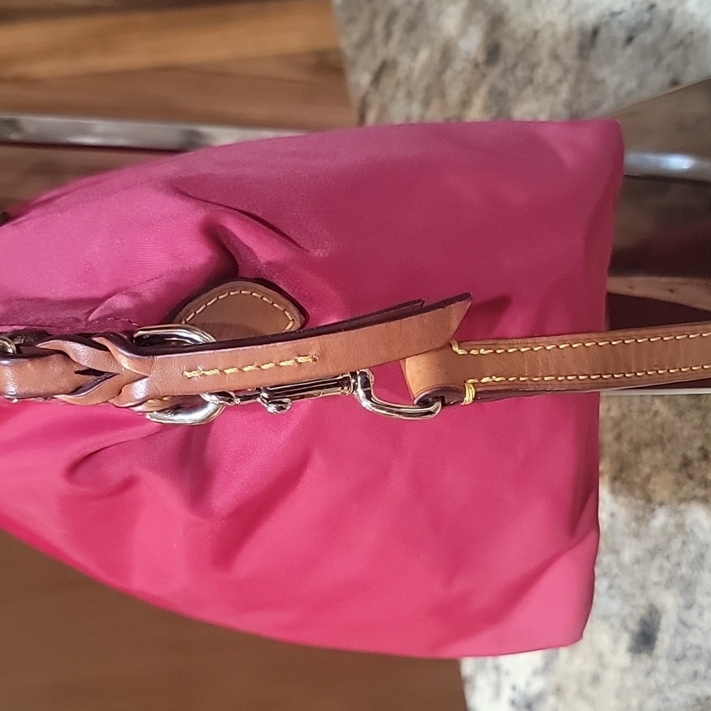 DOONEY & BOURKE RED NYLON SATCHEL TOTE - Picture 8 of 12